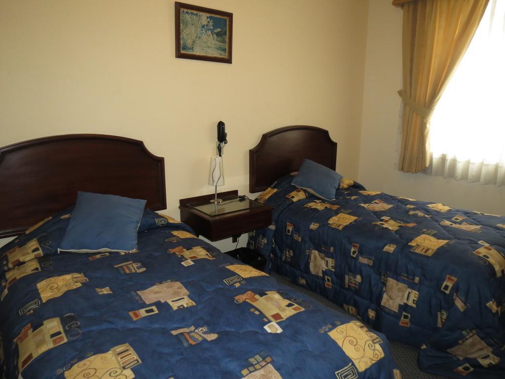 Hotel Plaza Mayor Lima Szoba fotó
